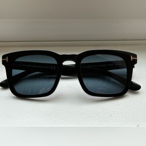 Tom Ford Sunglasses Dax Polarized Black Glossy Square Blue FTO751